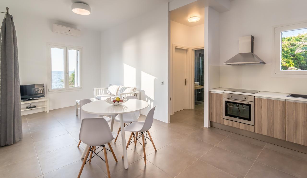 Milos Waves Luxury Apartments Pollonia Exterior foto